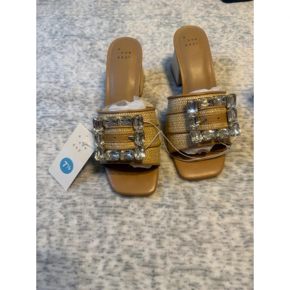 A New Day Kathleen Heels Tan Square Toe Jewel Buckle Mules Size‎ 7.5 NIB